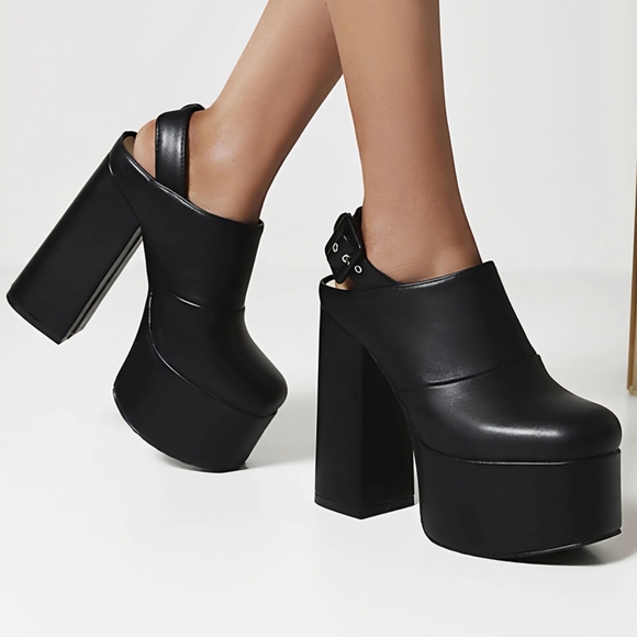 Shoes - Black Platform Heels